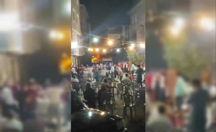 Bursa’da sosyal mesafesiz düğün kameralara yansıdı
