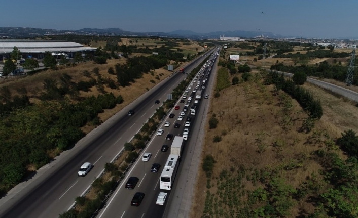 Bursa’da yollarda bayram yoğunluğu