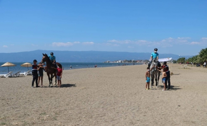 Bursa’nın sahilleri ve piknik alanları atlı jandarma timlerine emanet