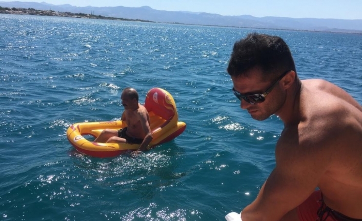 Denizde can pazarı