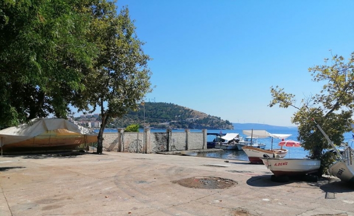 Erdek’te kayık çekilen alan temizlendi