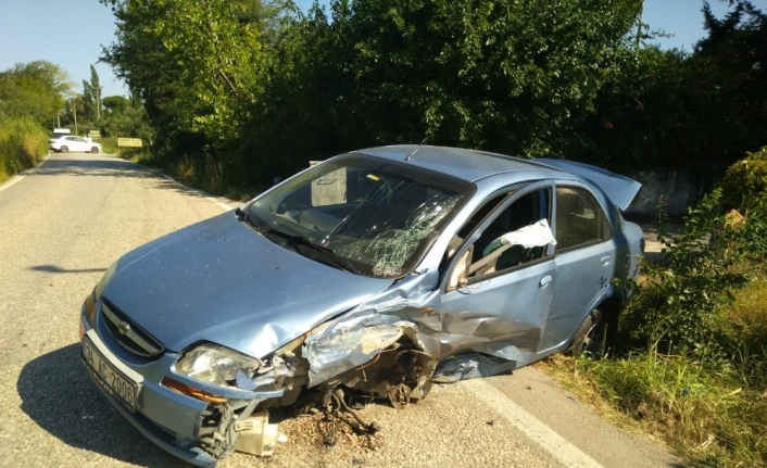 Erdek’te trafik kazası: 2 yaralı