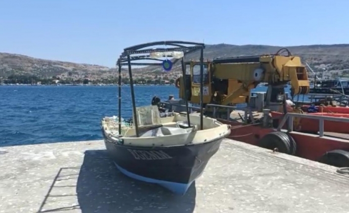 Foça’da 4 kişiye mezar olan tekne bulundu