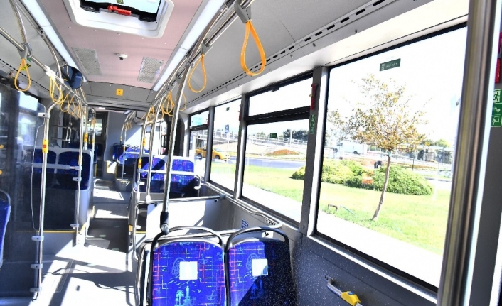 Güvenli otobüs İzmir’de hizmete alındı: Ateş ölçüyor, maskesiz yolcuları uyarıyor