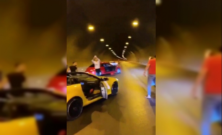 İzmir’de düğün konvoyundaki araçlar tüneli kapattı