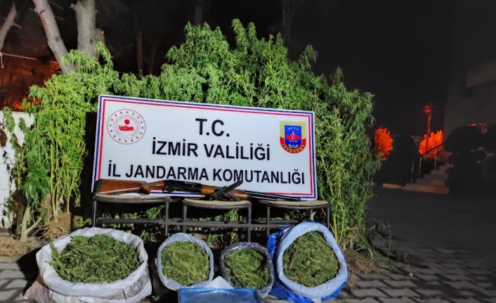 İzmir’de jandarmadan uyuşturucu operasyonu: 4 gözaltı