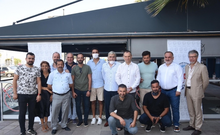 İzmir’de voleybol heyecanı