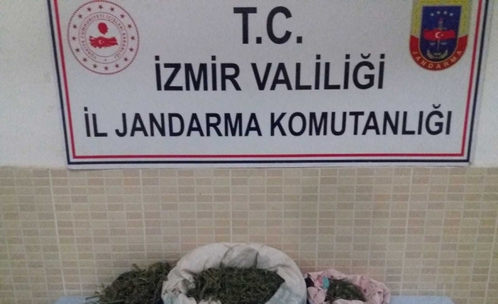 İzmir’in 3 ilçesinde uyuşturucu operasyonu: 2 gözaltı