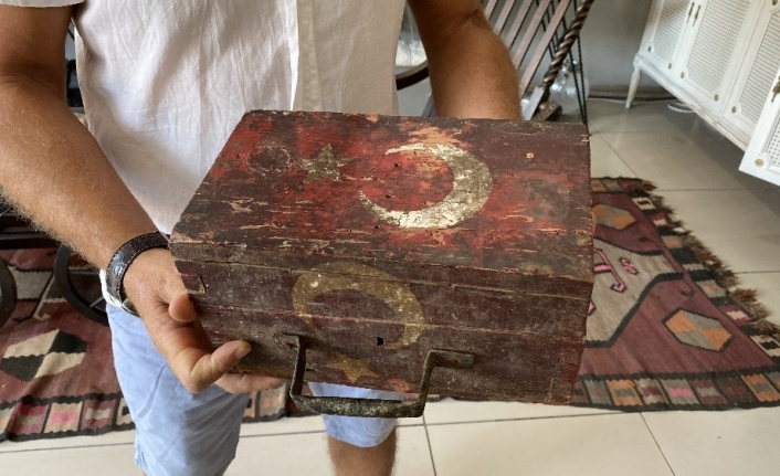 Kurtuluş Savaşından kalma sıhhiye çantası ilgi topluyor