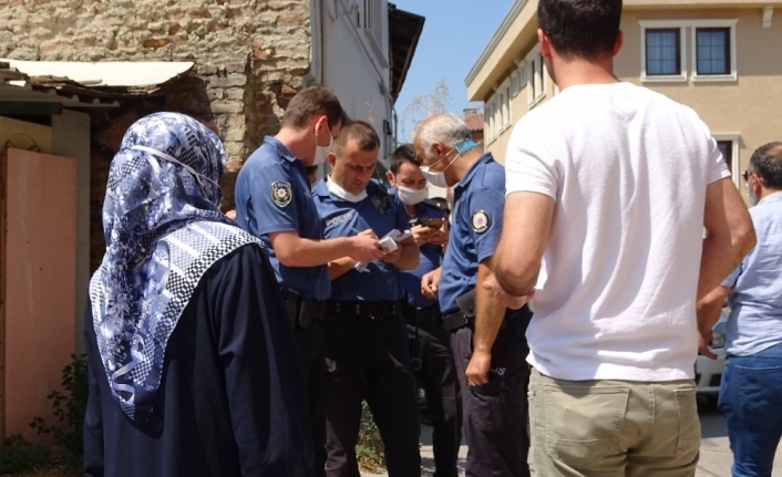 Kuyumcu çantasıyla yürürken kapkaca uğradı