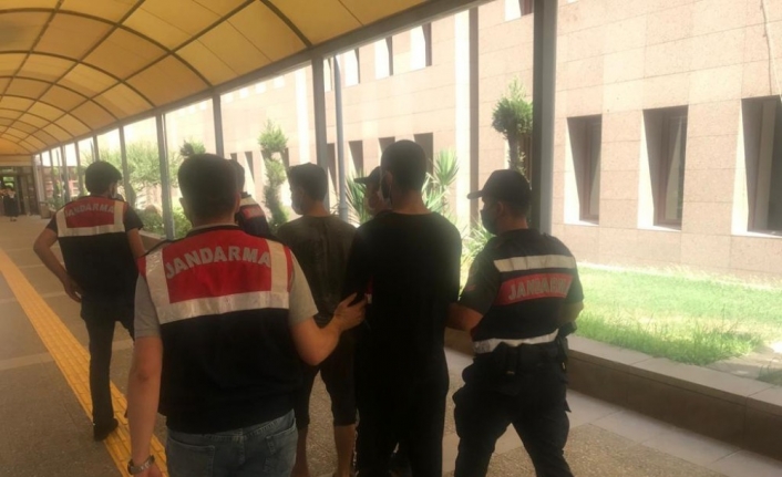 Mevsimlik işçilerin arasında çalışan 2 YPG Terör Örgütü mensubu yakalandı