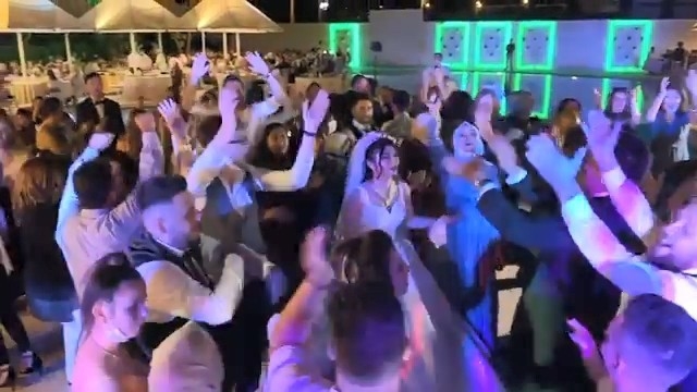 Korona sanki düğünlere uğramıyor