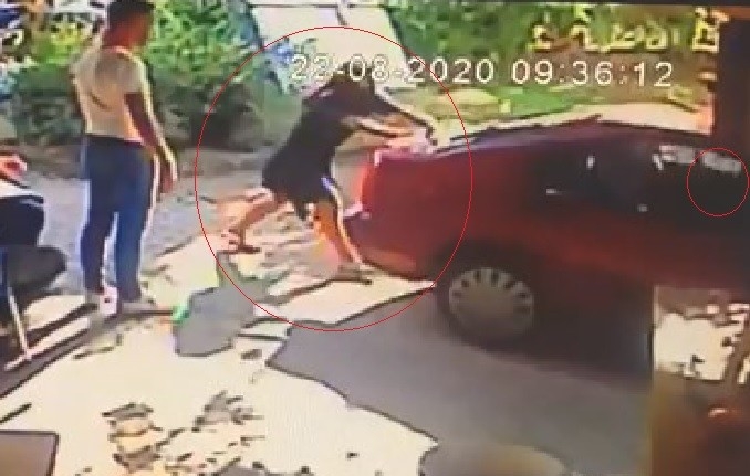 Sevgilisi itti, o düz kontak yaptı, o anlar güvenlik kamerasına anbean yansıdı