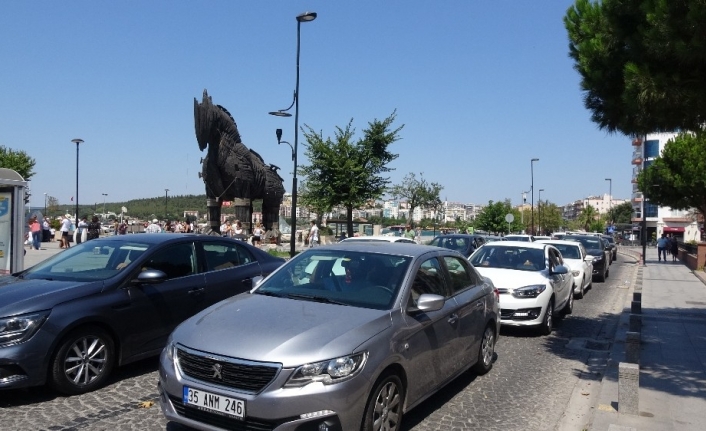 Tatilcilerin dönüş çilesi başladı