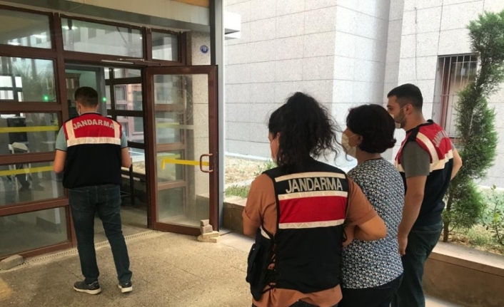 Terör örgütüne üye olmak suçundan aranan kadın yakalandı