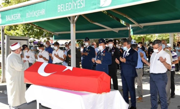 Vefat eden Kıbrıs Gazisine askeri cenaze töreni