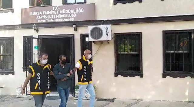 Yalova’da hırsızlık yapan zanlı Bursa’da parkta yakalandı