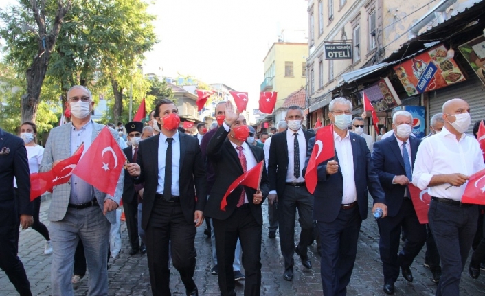 9 Eylül coşkusu “Zafer Yürüyüşü” ile başladı