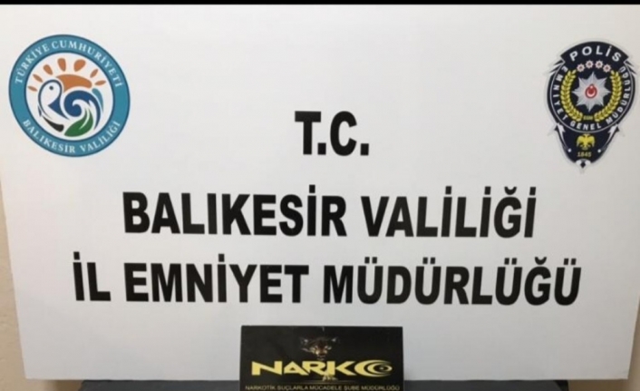 Balıkesir’de uyuşturucu operasyonunda 10 şüpheliden 2’si kişi tutuklandı