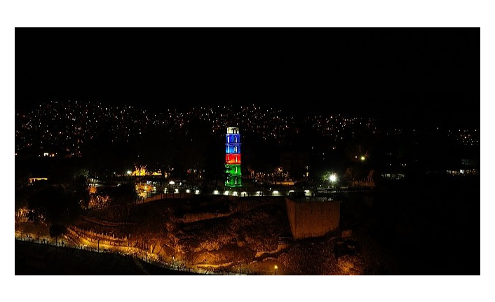 Bursa ve İstanbul’da tarihi semboller Azerbaycan’ın renklerine büründü