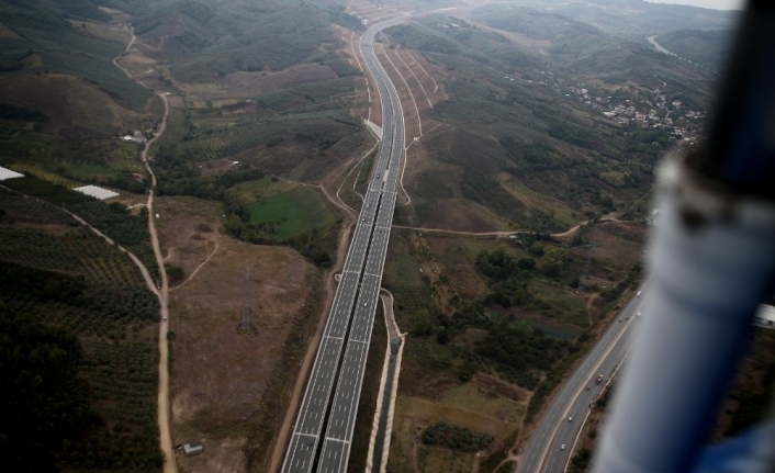 Bursa’da jandarmadan helikopterli trafik denetimi