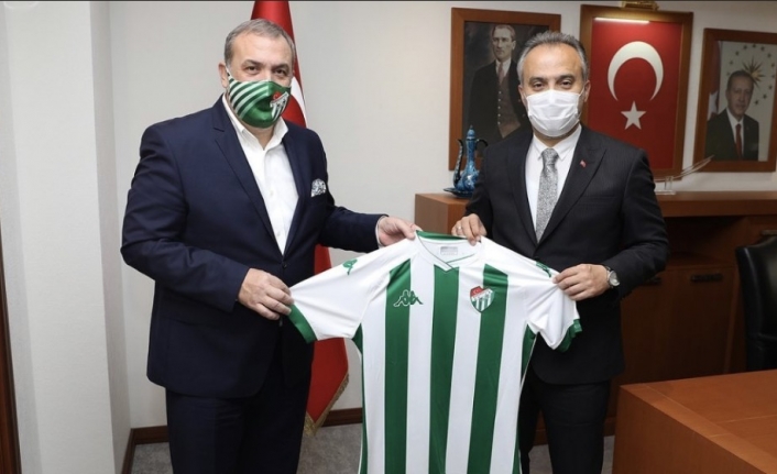 Bursaspor, Büyükşehir Belediye Başkanı Alinur Aktaş’ı ziyaret etti