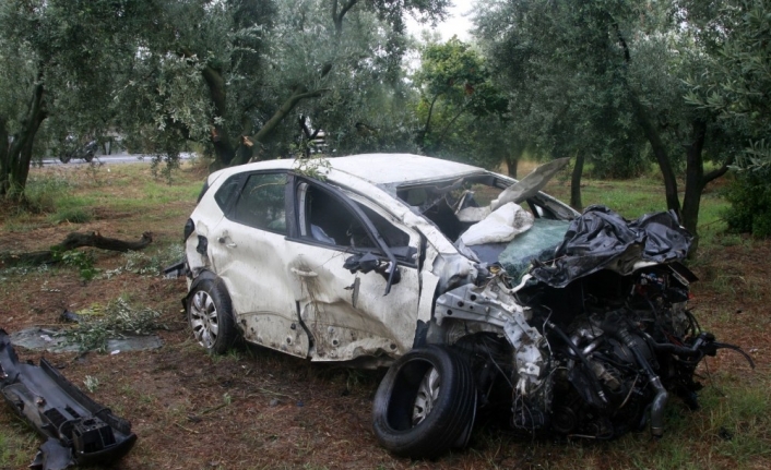 Hurdaya dönen otomobilde hayatını kaybetti