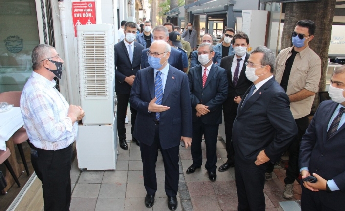 İzmir Valisi Köşger’den korona virüs denetimi