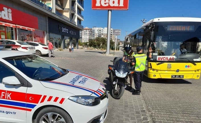 Jandarmadan 3 bin 564 araca trafik denetimi