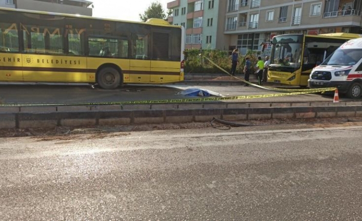 Kamyonun altında kalan çocuk hayatını kaybetti