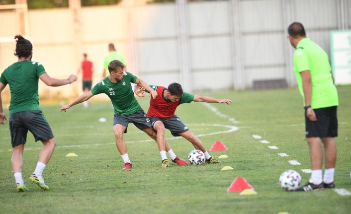 Mustafa Er, Bursaspor ile ilk antrenmanına çıktı