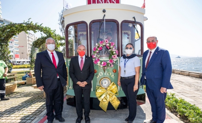 Nostaljik tramvay İzmir’in 98’inci kurtuluş gününde seferlerine başladı