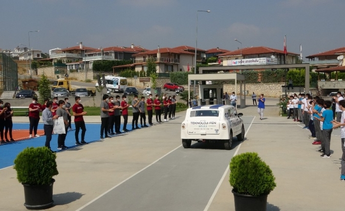 Türkiye’nin yerli otomobili öğrencilere ışık tuttu