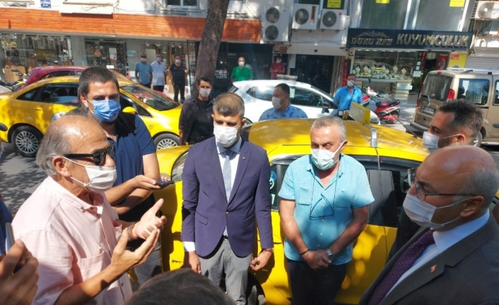 Vali Köşger ile vatandaş arasında maske diyaloğu