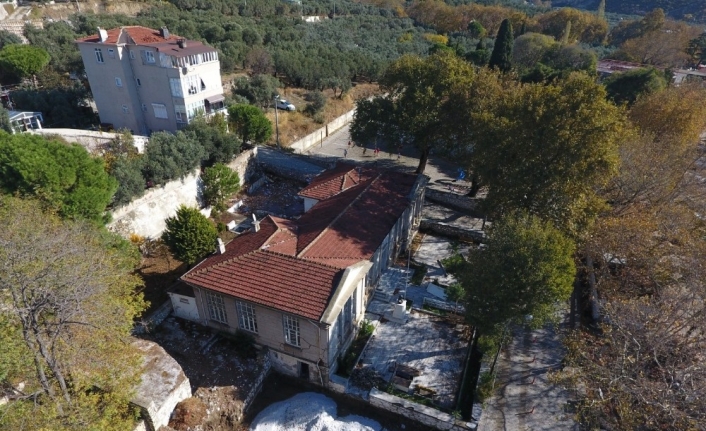 Balıkesir Büyükşehir Belediyesi tarihi yapıları şehre kazandırıyor