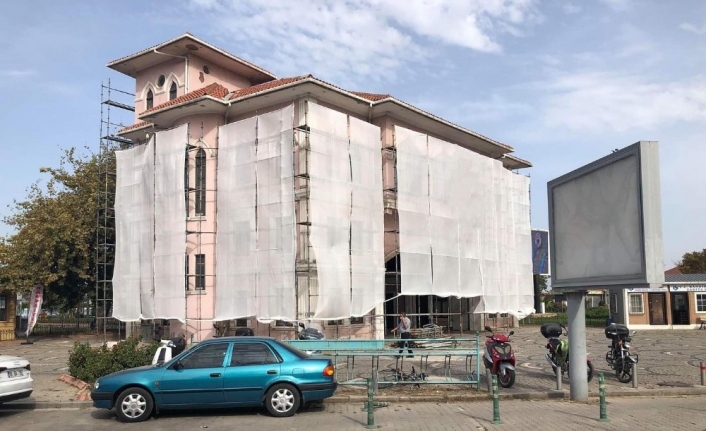 Bandırma’nın simgesi 94 yıllık bina bakıma alındı
