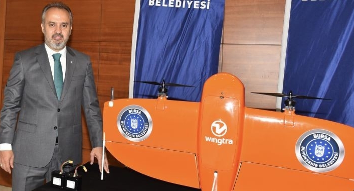 Belediye kaçak çıkılan katları İHA’yla tespit etti