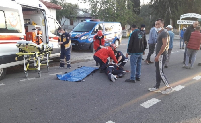 Burhaniye’de otomobil ile motosiklet çarpıştı motosiklet sürücüsü yaralandı