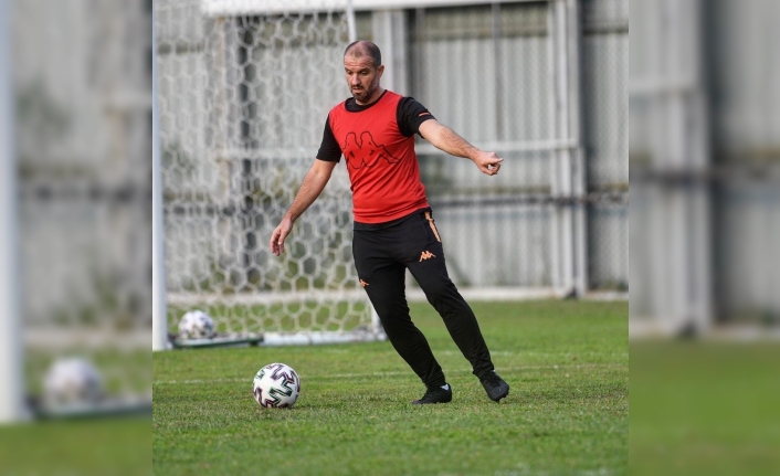 Bursaspor Teknik Direktörü Mustafa Er: “Sahada kazanılan sahada kaldı”