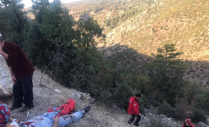 Dursunbey’de traktör kazası: 1 ölü, 3 yaralı