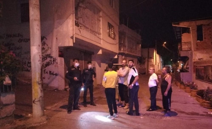 İzmir’de silahlı kavga: 1’i ağır 3 yaralı