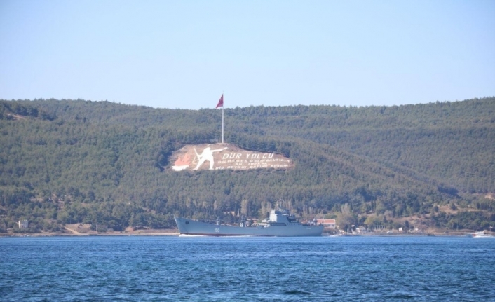 Rus savaş gemisi ‘Saratov’ Çanakkale Boğazı’ndan geçti