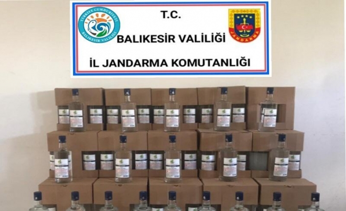 Yüzlerce litre kaçak alkol ele geçirildi