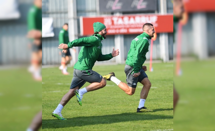 Adanaspor maçı hazırlıklarını sürdüren Bursaspor, çabukluk çalıştı