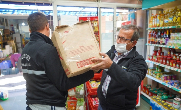 Ayvalıklılar “İzmir depremzedeleri” için seferber oldu