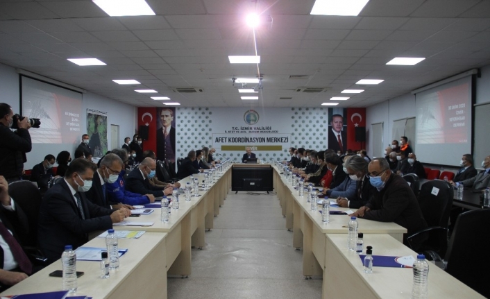 Bakan Soylu’dan İzmir’de değerlendirme ve koordinasyon toplantısı