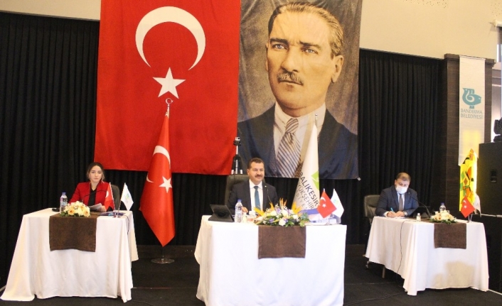 Balıkesir Büyükşehir Belediyesi Meclisi Bandırma’da toplandı