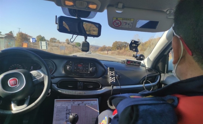 Balıkesir’de jandarman radarlı trafik denetimi