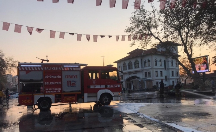 Bandırma köşe bucak dezenfekte ediliyor