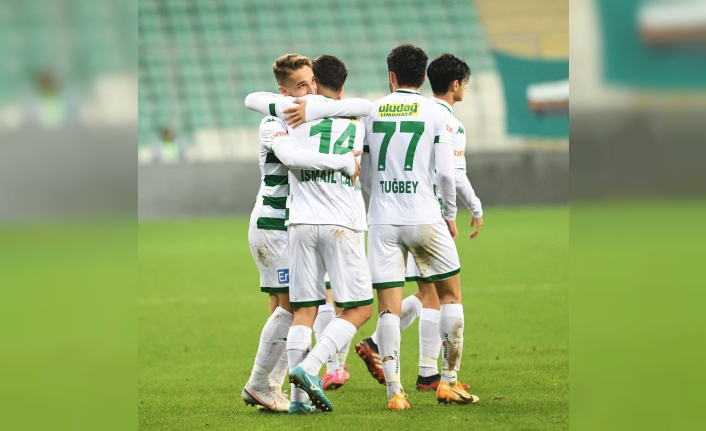 Bursaspor çıktığı 10 resmi maçta da gol attı